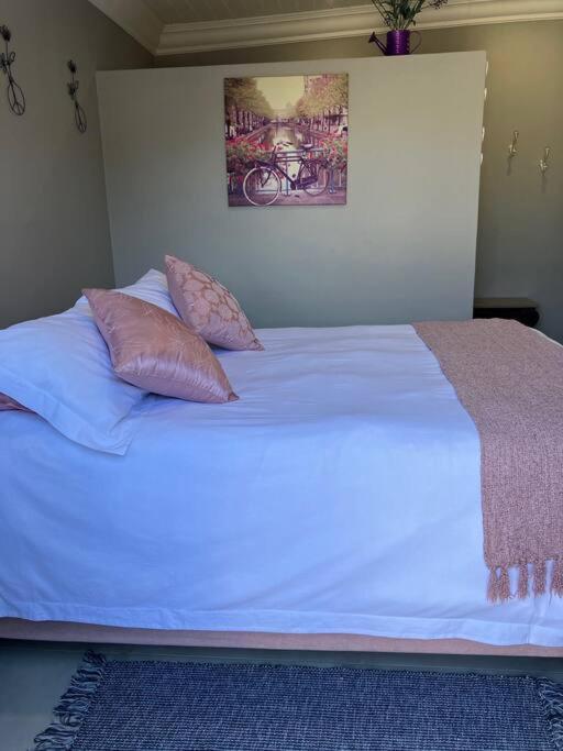 Stellies Accommodation - Room 2 Keetmanshoop Exteriör bild