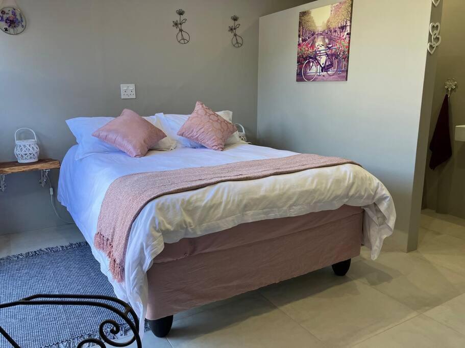 Stellies Accommodation - Room 2 Keetmanshoop Exteriör bild